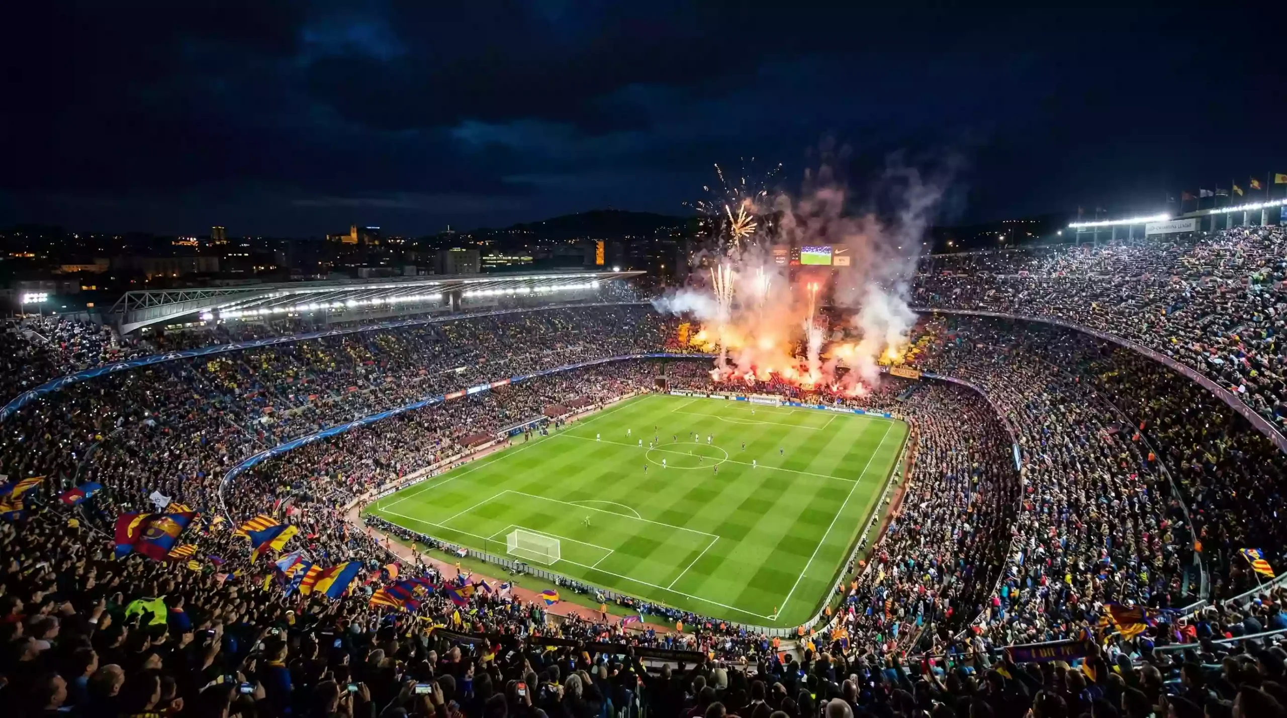 Champions League Wetten – großes europäisches Fußballstadion bei einem Abendspiel unter Flutlicht